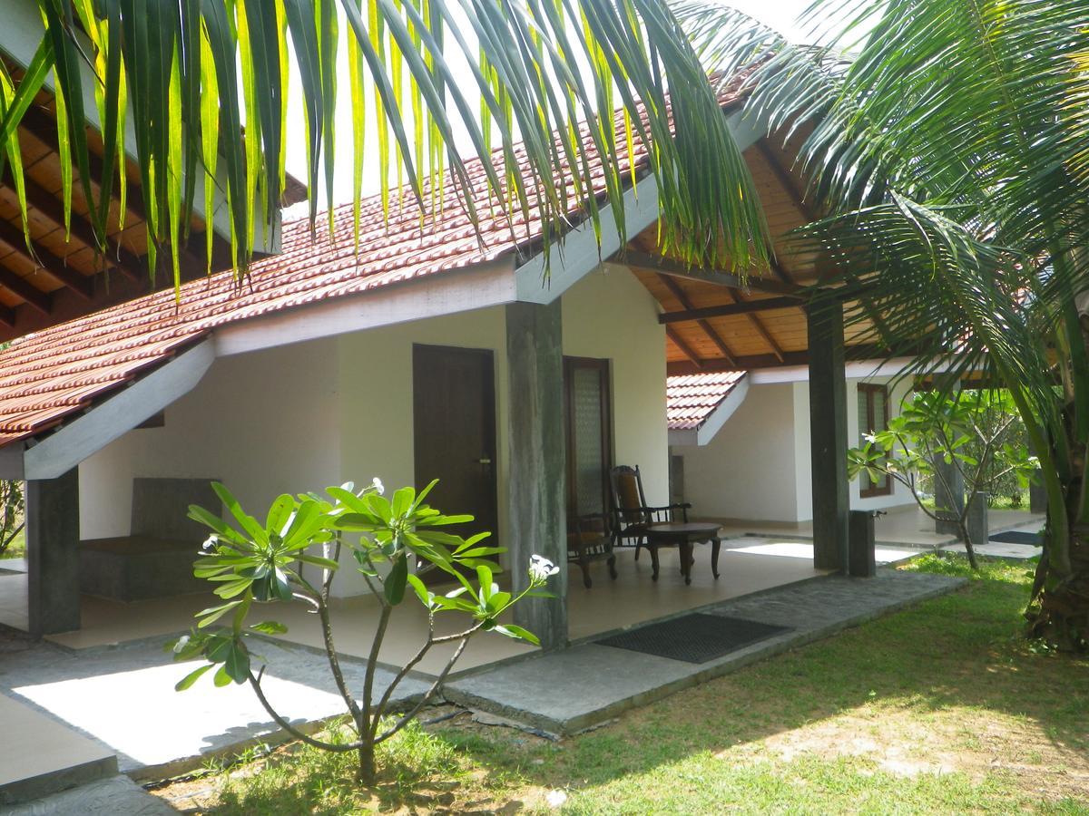 Villa Nilaveli Cabana Bagian luar foto