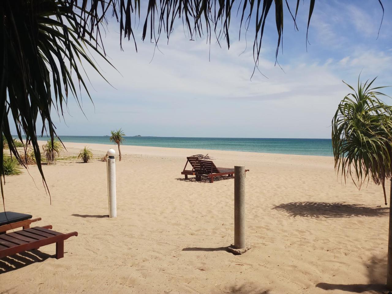 Villa Nilaveli Cabana Bagian luar foto