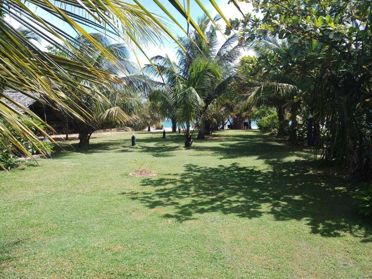 Villa Nilaveli Cabana Bagian luar foto